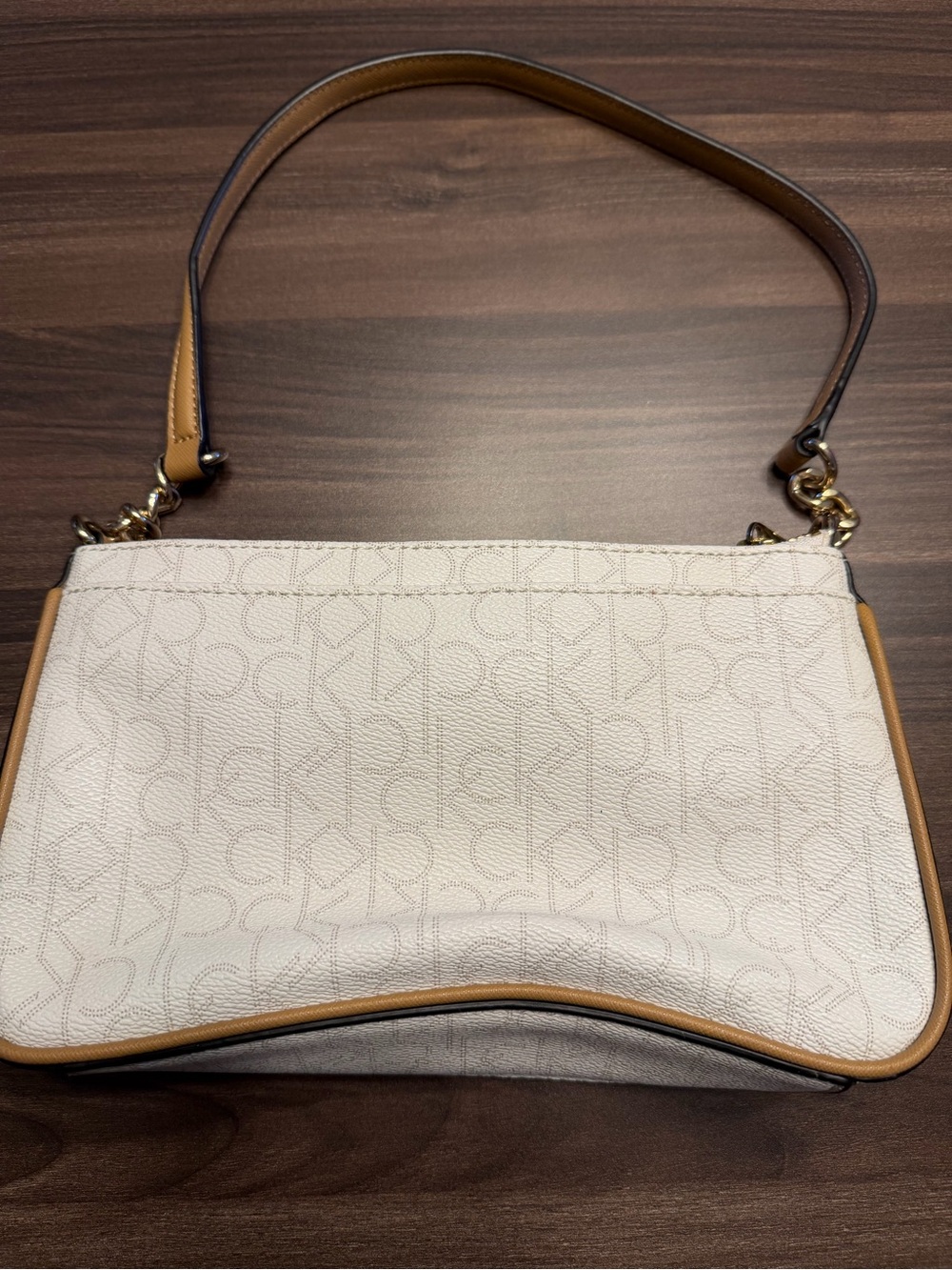 Calvin Klein monogram shoulder bag - Picture 3 of 6